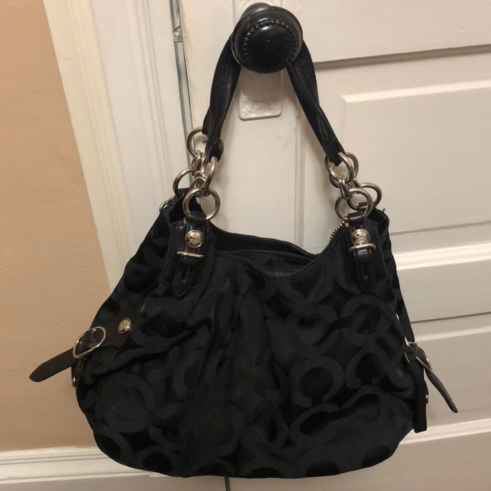 Authentic Coach shoulder bag